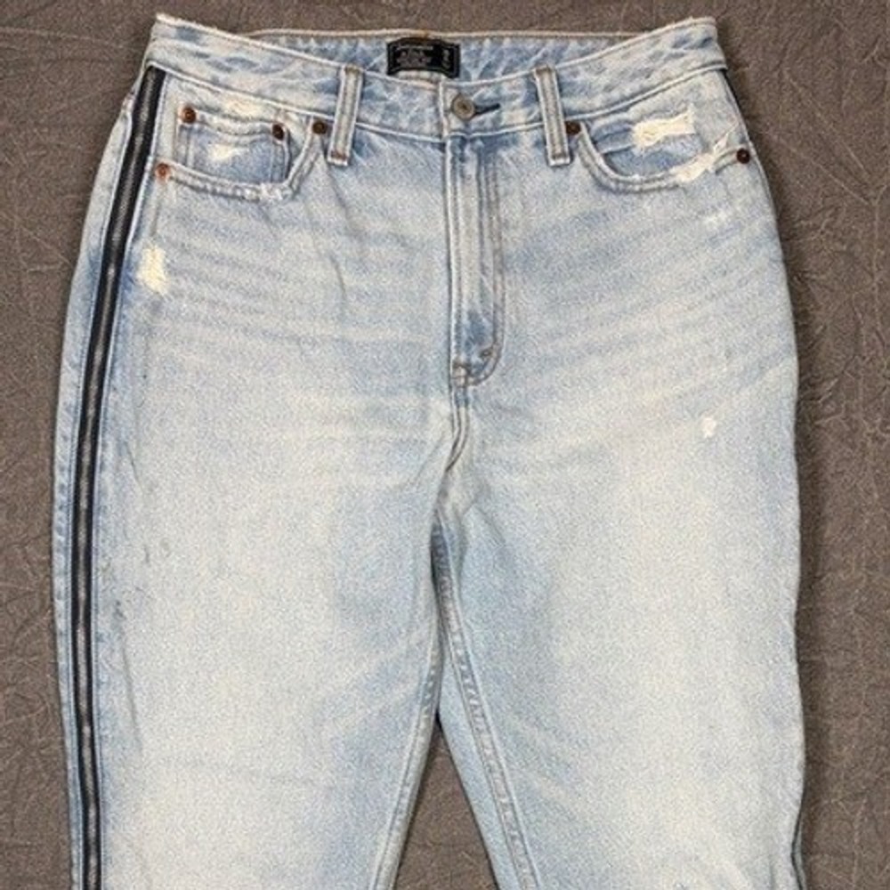 Abercrombie & Fitch Annie High Rise Girlfriend Jeans Light Wash Side Zip 29 8R - Picture 3 of 11